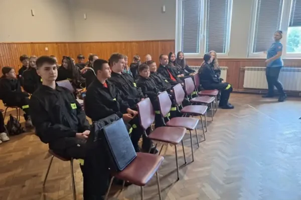 Młodzieżowa Drużyna Pożarnicza z Czchowa szlifuje formę na warsztatach z sędziami