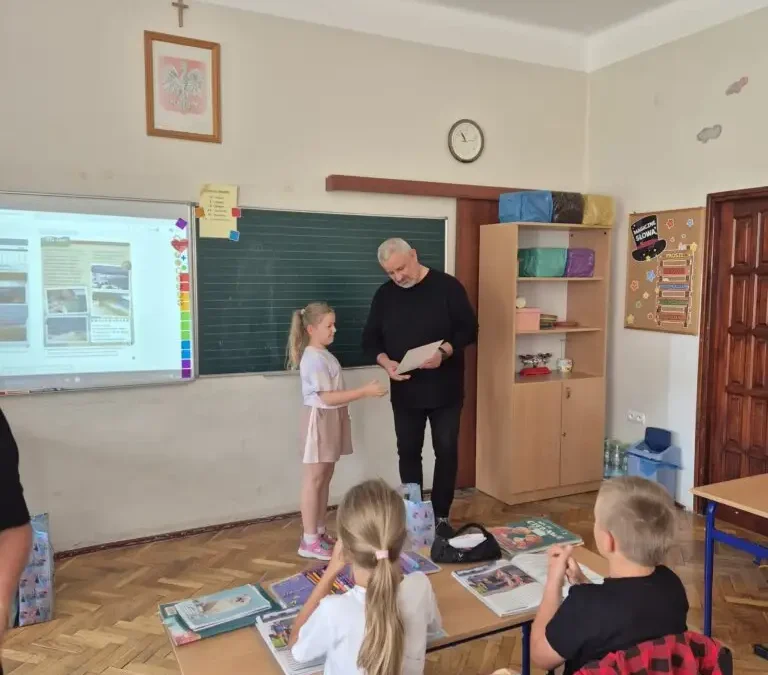 Zuzanna Drużkowska Mistrzynią Kaligrafii w Konkursie „I Ty się popisz”
