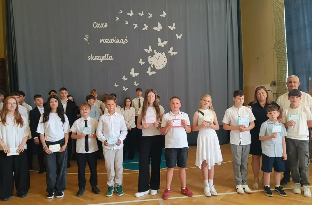 Uroczyste zakończenie roku szkolnego w PSP 1 w Brzesku