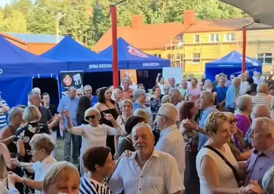 Senior Party w Brzesku: Wojciech Gąssowski porwał publiczność kultowym hitem