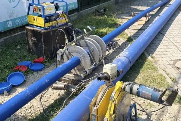 Przewiert pod potokiem Grodna usprawni pracę strażaków w Jadownikach