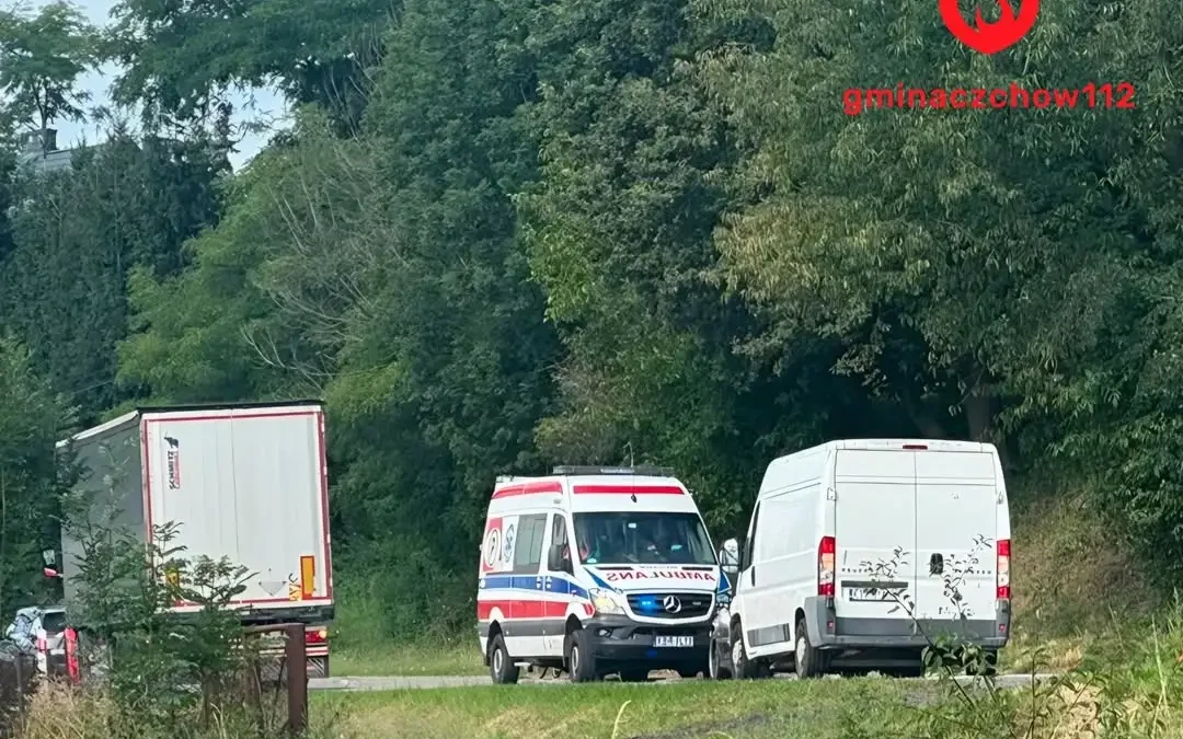 Kolizja na DW980 w Biskupicach Melsztyńskich – najechanie na tył pojazdu