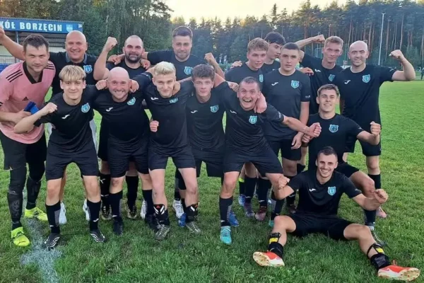 Sokół Borzęcin pokonuje Rylovię Rylowa 2:1 na własnym stadionie