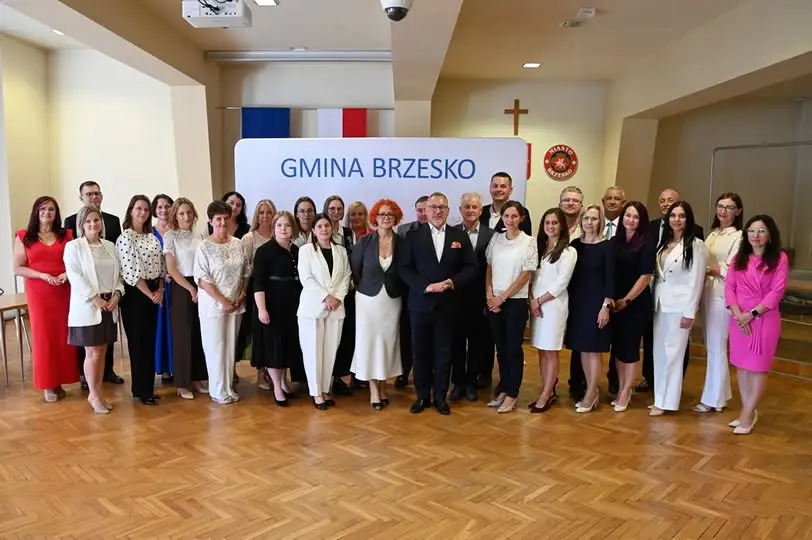 Awans zawodowy i powierzenia dyrektorskie w gminie Brzesko