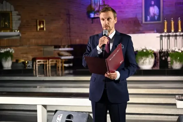 Koncert pamięci Jana Pawła II w Biadolinach Radłowskich