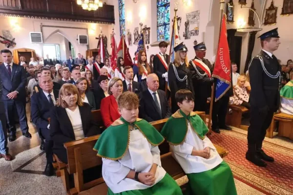 87. rocznica bombardowania pociągu w Maszkienicach. Odsłonięto nowy pomnik