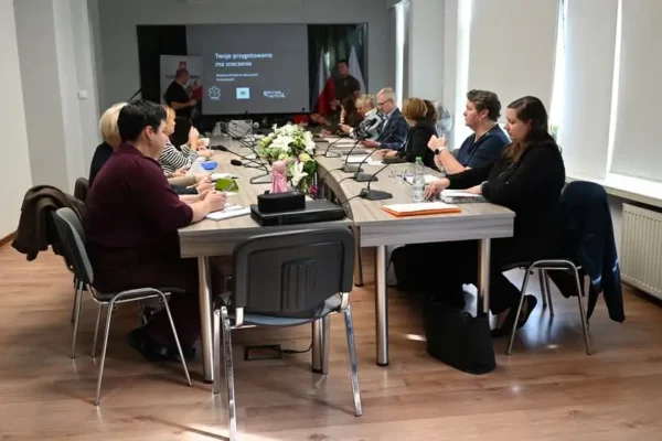 Dębno: szkolenie z ochrony ludności i narada o bezpieczeństwie w szkołach