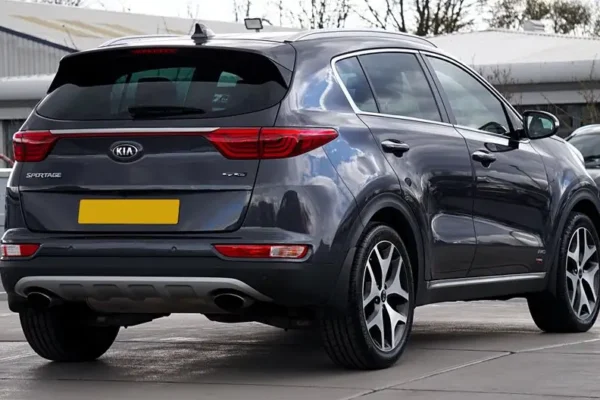 Nowy radiowóz Kia Sportage dla policjantów ze Szczurowej