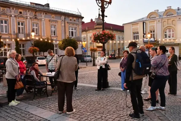 Spacer regionalny w Brzesku: śladami szkół, uczniów i nauczycieli