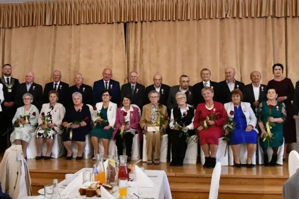 Złote i Diamentowe Gody w Gminie Iwkowa – wyjątkowy jubileusz małżeństw