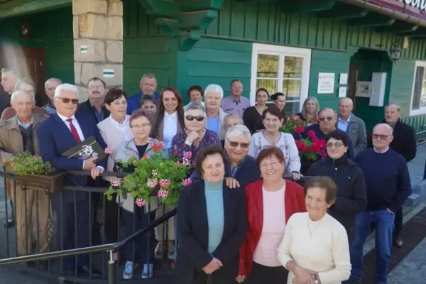 Rada Seniorów z Dębna z wizytą studyjną w Czchowie – wymiana doświadczeń i inspiracje