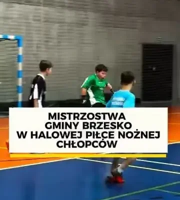 Brzeska dwójka najlepsza w gminie – awans do powiatu w halowej piłce nożnej