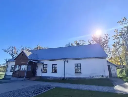 Gmina Gnojnik chce stworzyć Izbę Pamięci w Starej Plebanii – ruszyły konsultacje z mieszkańcami